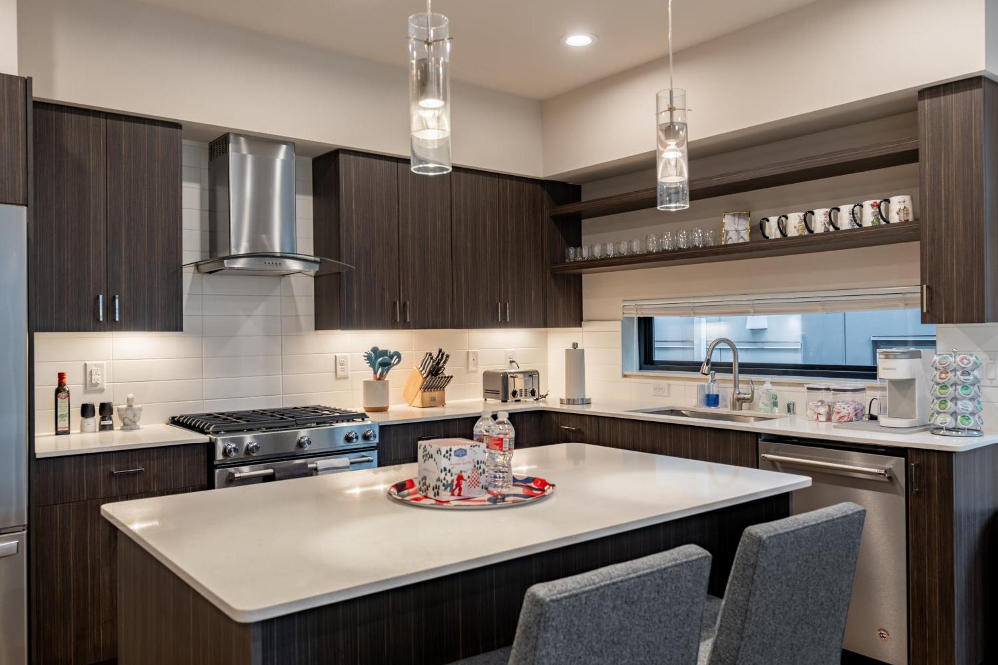 West Seattle'S Modern Townhome Екстериор снимка