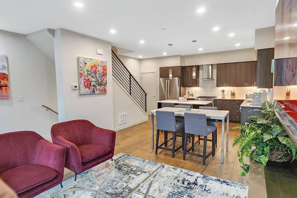 West Seattle'S Modern Townhome Екстериор снимка