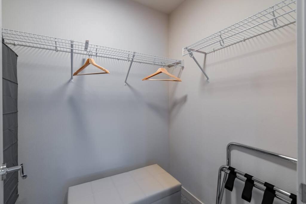 West Seattle'S Modern Townhome Екстериор снимка