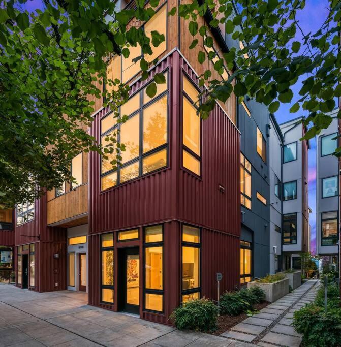 West Seattle'S Modern Townhome Екстериор снимка